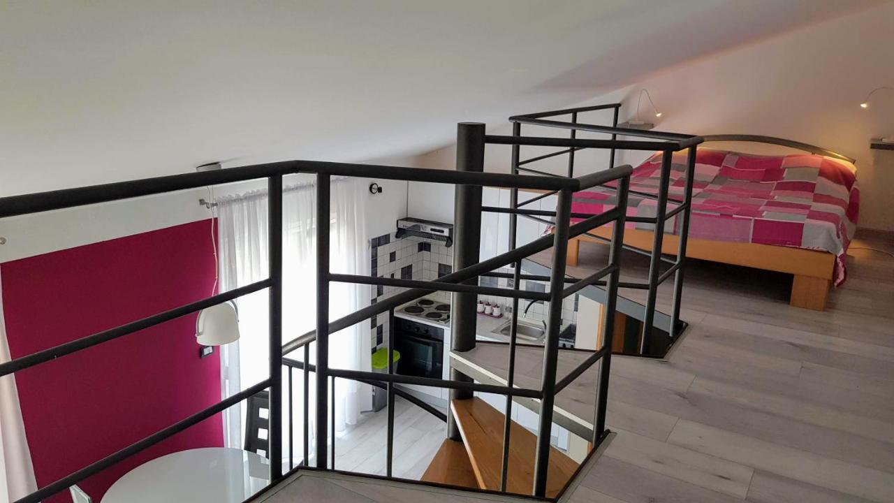 Sia House Apartment พูลา ภายนอก รูปภาพ